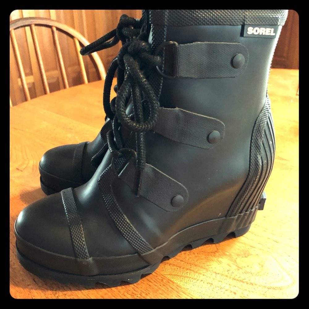 Sorel Joan Rain Wedge size 5